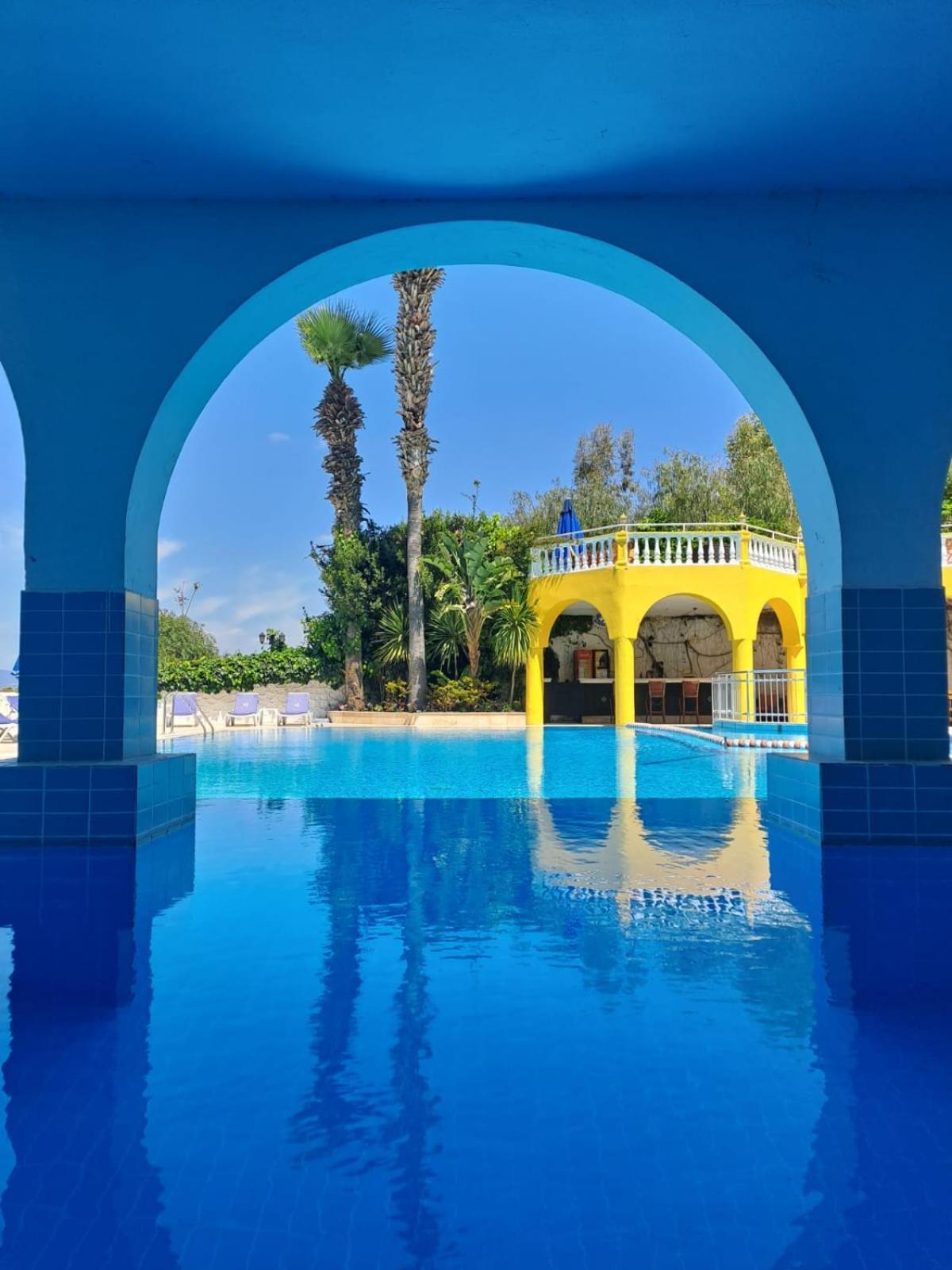 Altinsaray Hotel Kusadasi Bagian luar foto